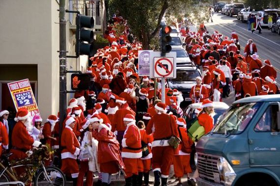 santacon_craziness_kicks