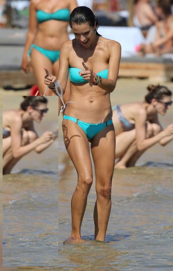 Alessandra-Ambrosio-in-Bikini