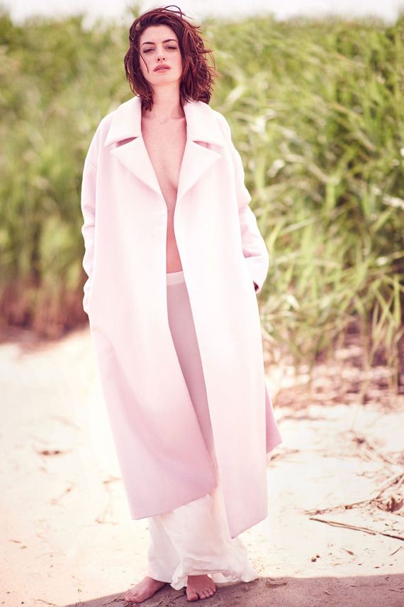 Anne-Hathaway-Glamour