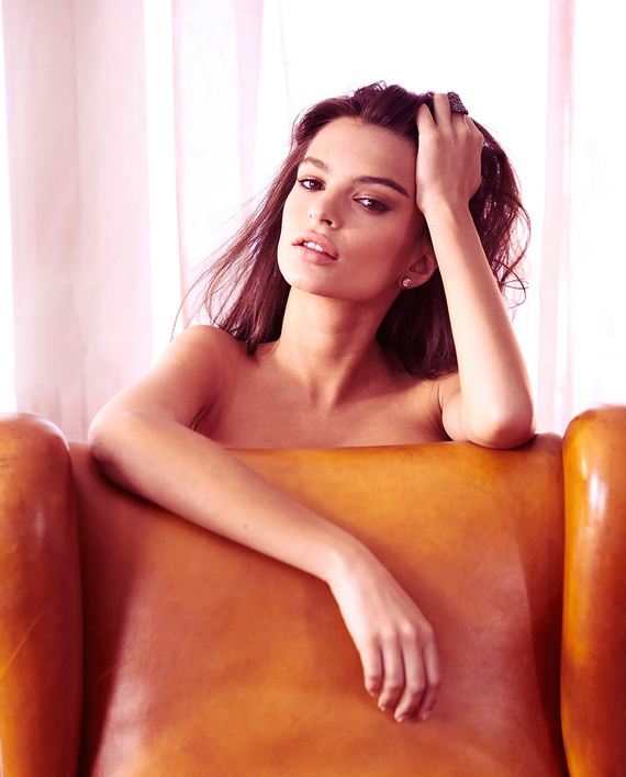 Emily-Ratajkowski2