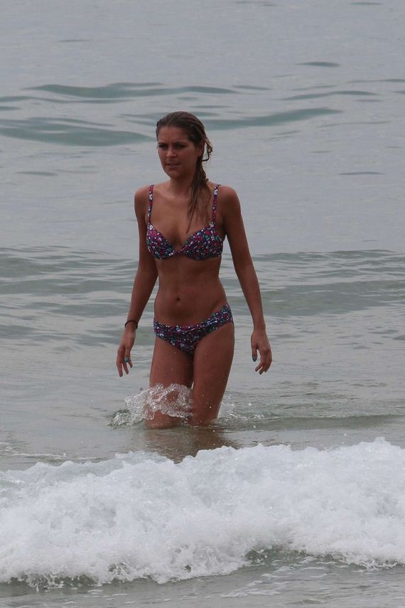 Gemma-Oaten-in-Bikini