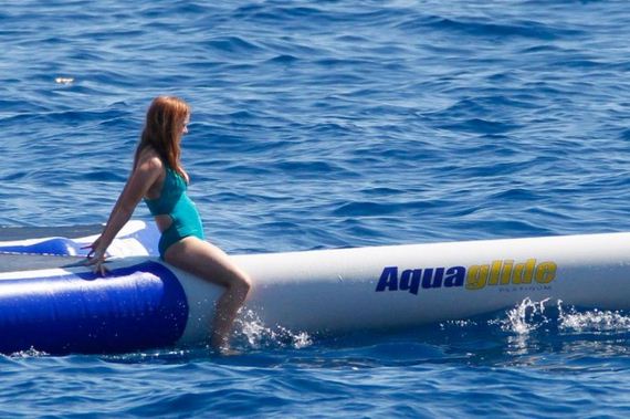 Isla-Fisher-in-Swimsuit