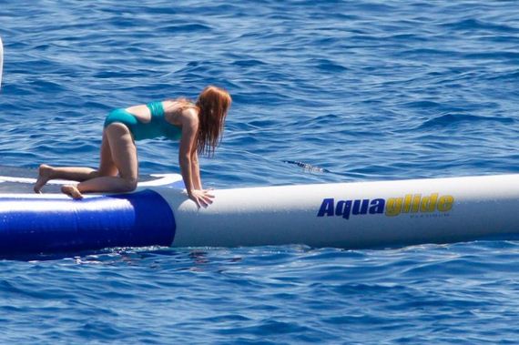 Isla-Fisher-in-Swimsuit