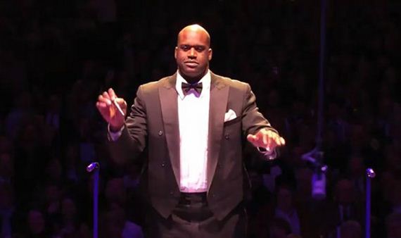 Shaq-Holding-Things