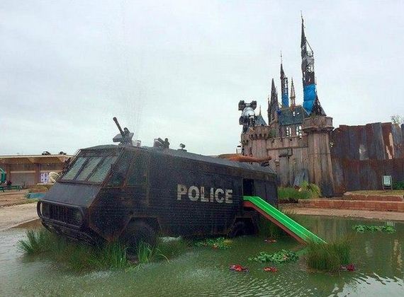 Welcome-Dismaland