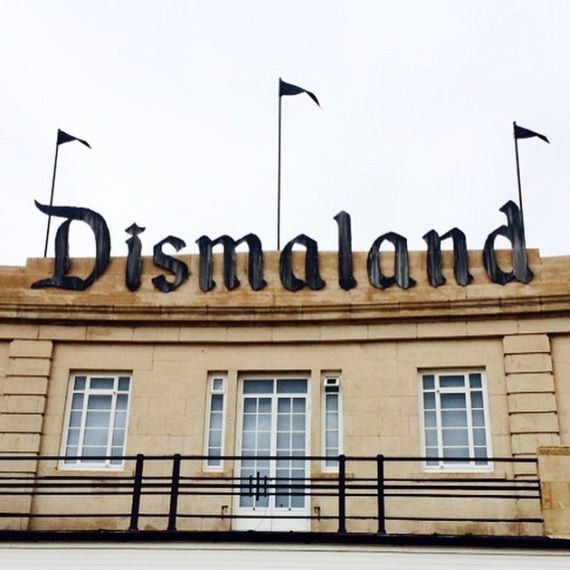 Welcome-Dismaland