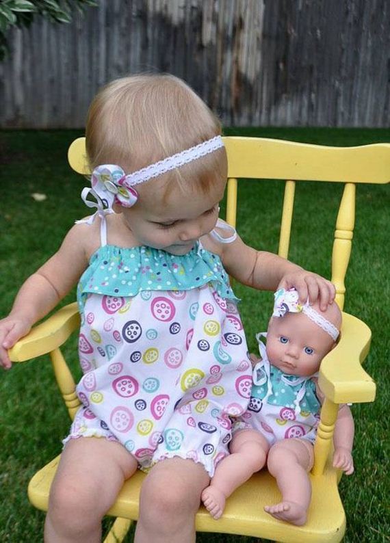 babies-and-look-alike-dolls