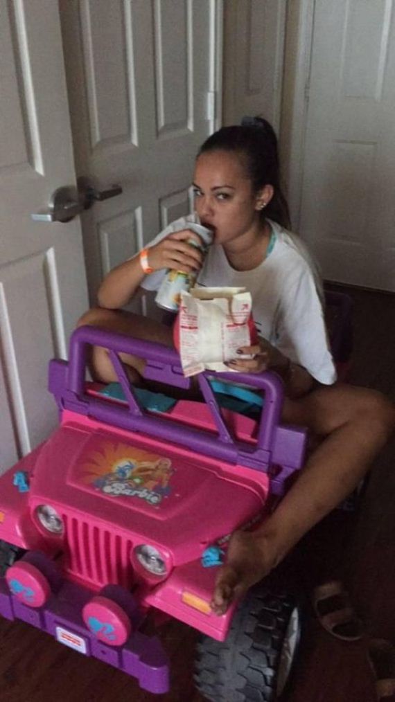 college_student_barbie_jeep