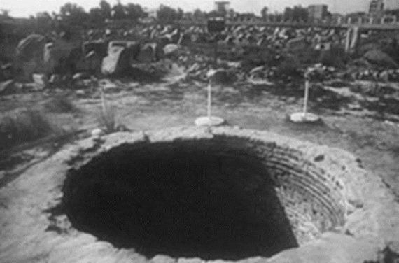 5 Mysterious Holes That Could Be Portals Straight To Hell ...