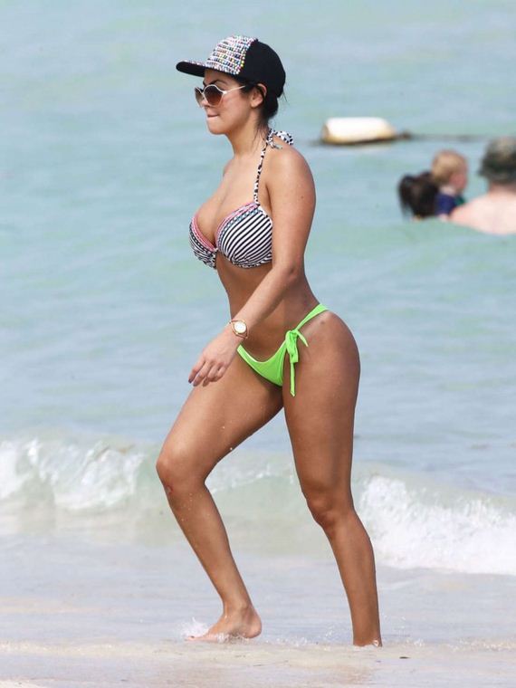 Jennifer-Ruiz-Diaz-in-Bikini