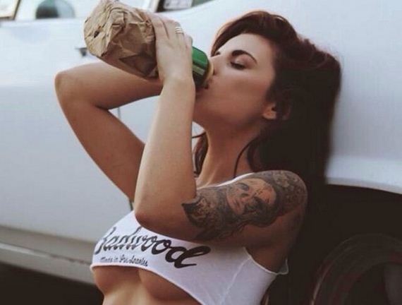 Women-with-Tattoos-11