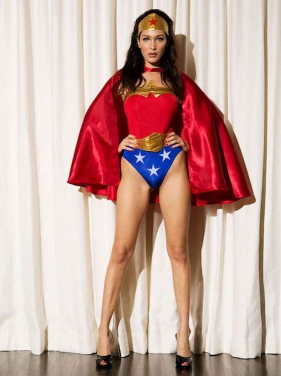 Bella-Hadid-as-Wonder