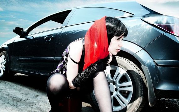 Girls-with-Cars-12
