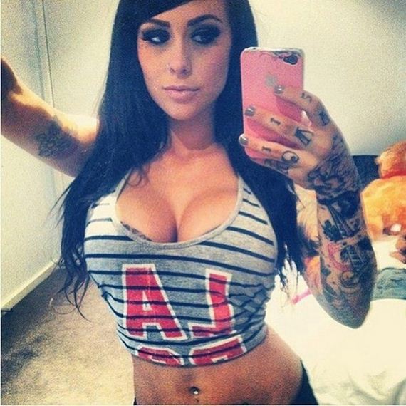 Women-with-Tattoos-1