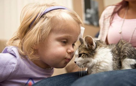 amputee-girl-best-friends