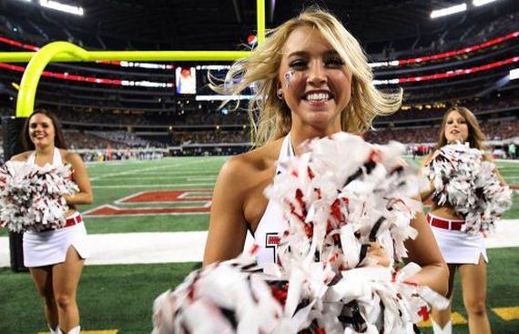 college-cheerleaders