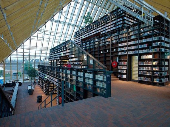 mountainous_library