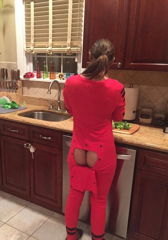 Hump-Day-Butts-2-24