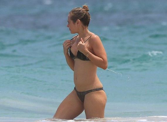 Jessica-Marais-bikini