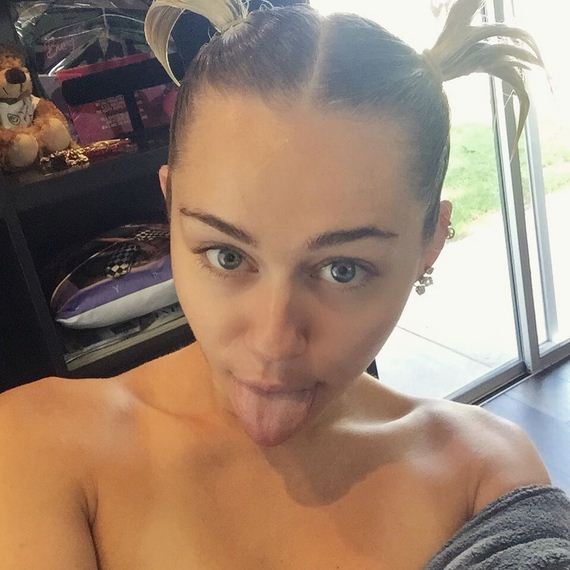 Miley-Cyrus-piggot
