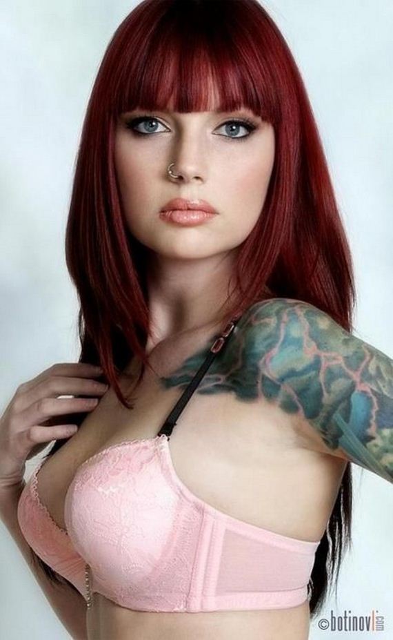Women-with-Tattoos-2-27