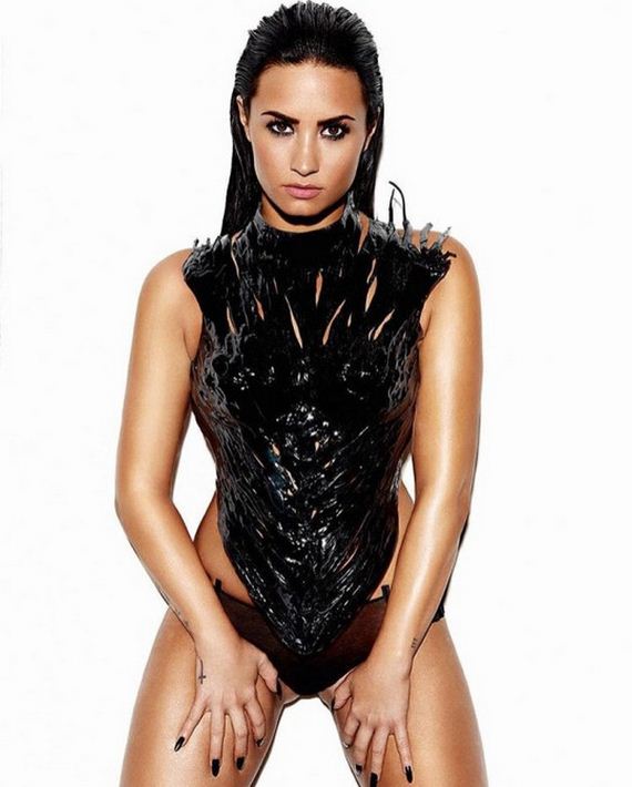 Demi-Lovato-5-24