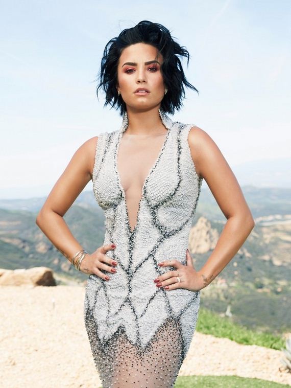 Demi-Lovato-5-24