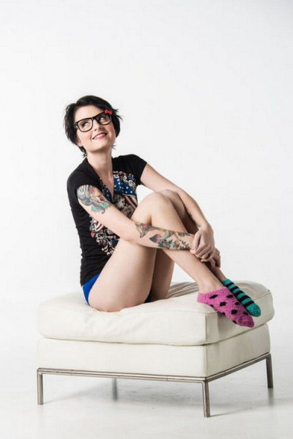 Girls-Wearing-Glasses
