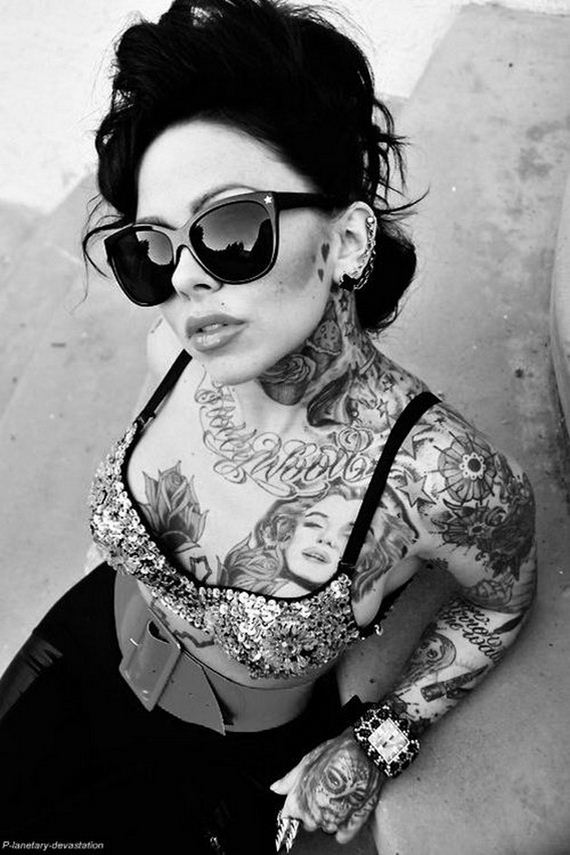 Women-with-Tattoos-3-14