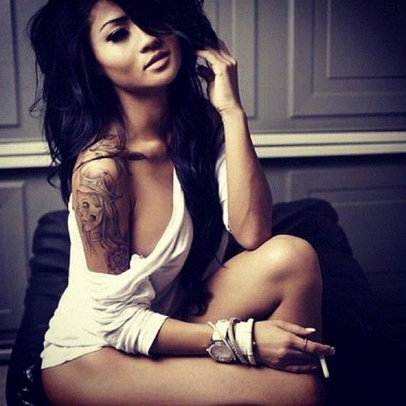 Women-with-Tattoos-4-6