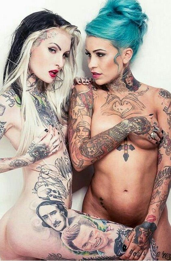Women-with-Tattoos-4-6