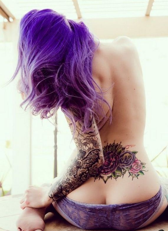 Women-with-Tattoos-5-17