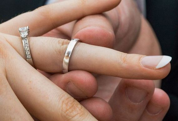 ring_reflection_wedding_photography