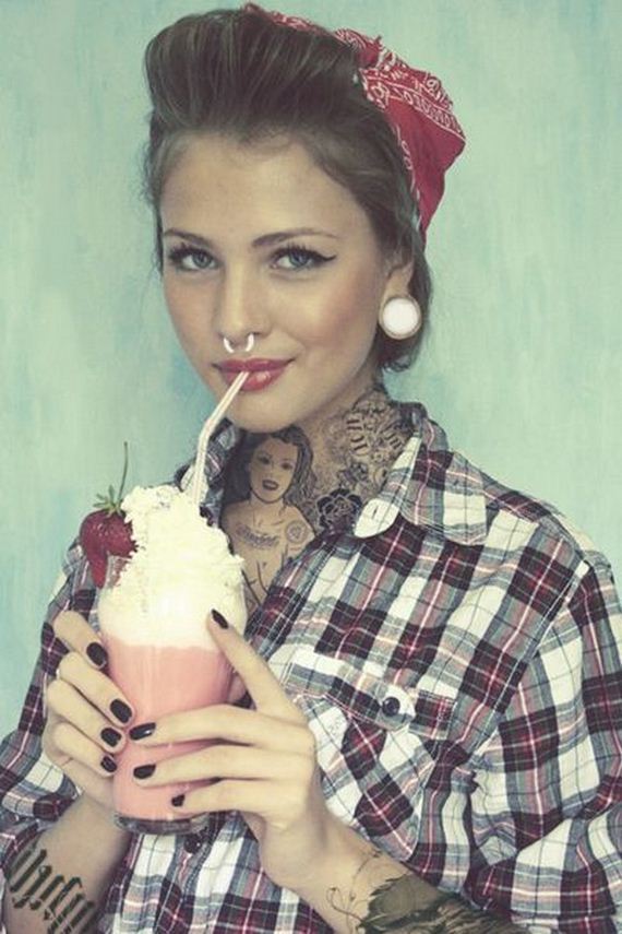 Women-with-Tattoos-8-5
