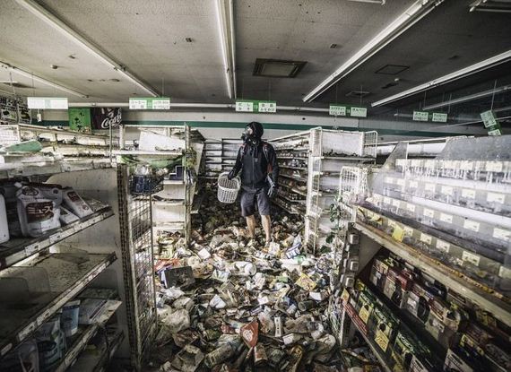 abandoned_shops