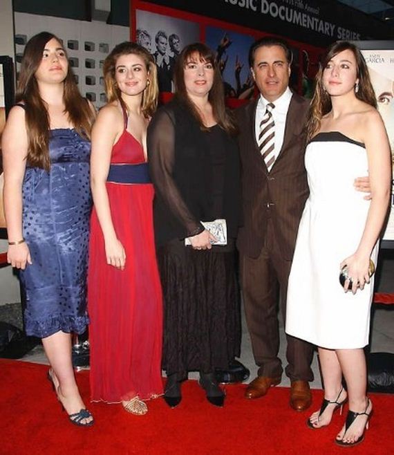 actors_with_their_daughters