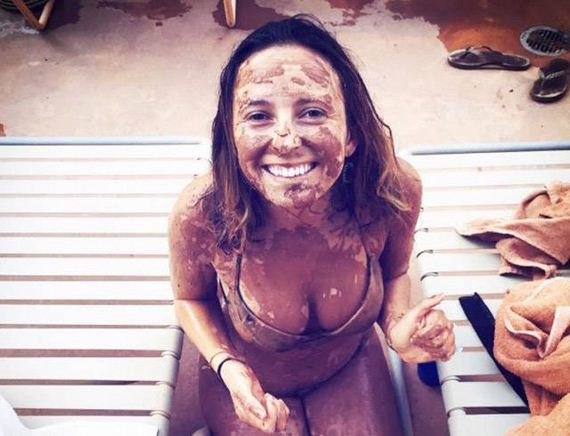 girls_covered_with_mud_are_the_best