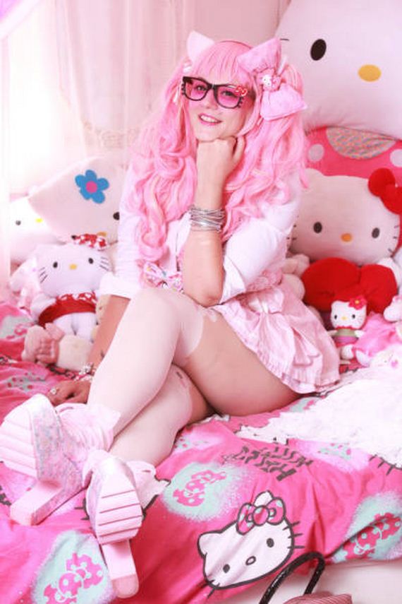  Hello  Kitty  Fan  Spends Big Amount Of Money On Her 