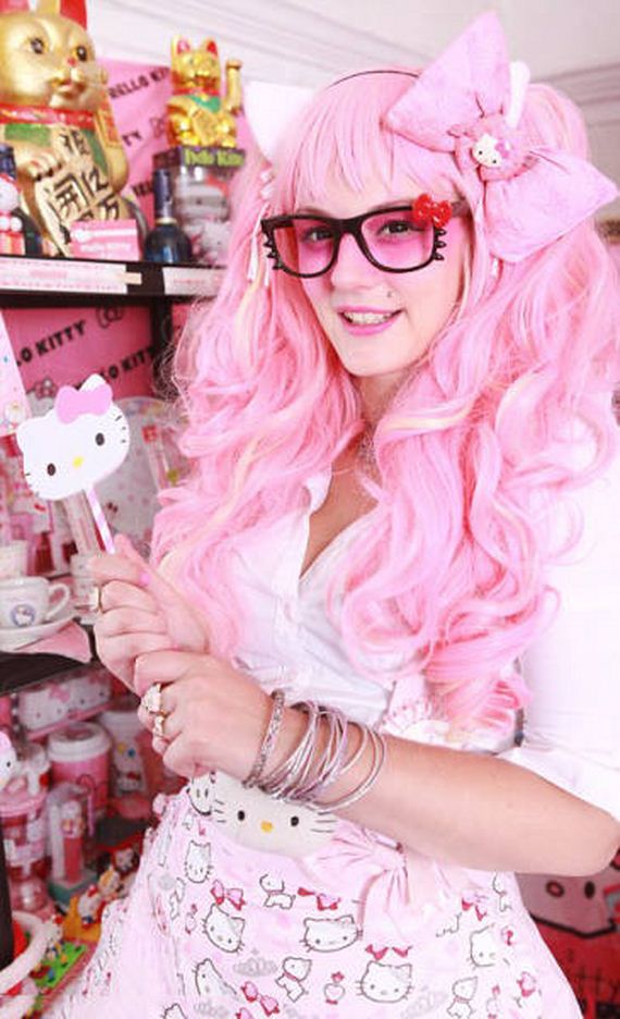  Hello  Kitty  Fan Spends Big Amount Of Money On Her 