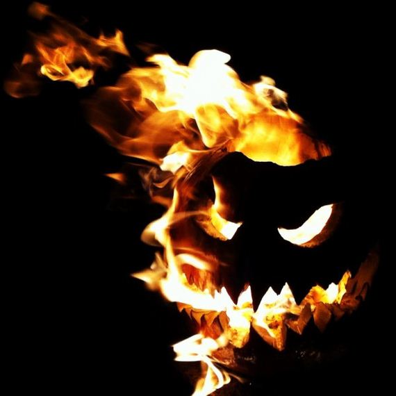 its-beginning-to-look-a-lot-like-halloween