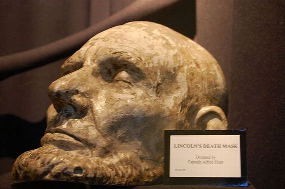 Death Masks of the Famous People - Barnorama