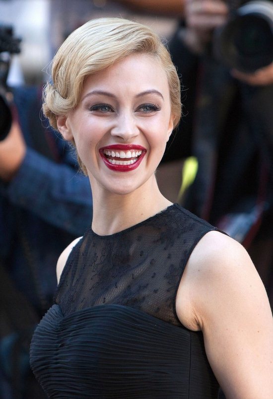 10-sarah-gadon-photos