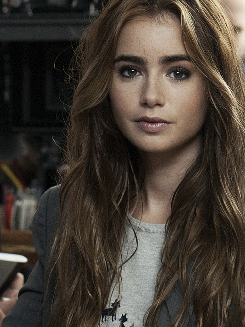 Hot lily collins Lily Collins