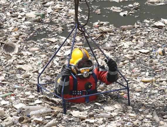 These Are Easily The Worst Jobs On The Entire Planet – Barnorama