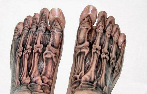 18-creepy-realistic-tattoos