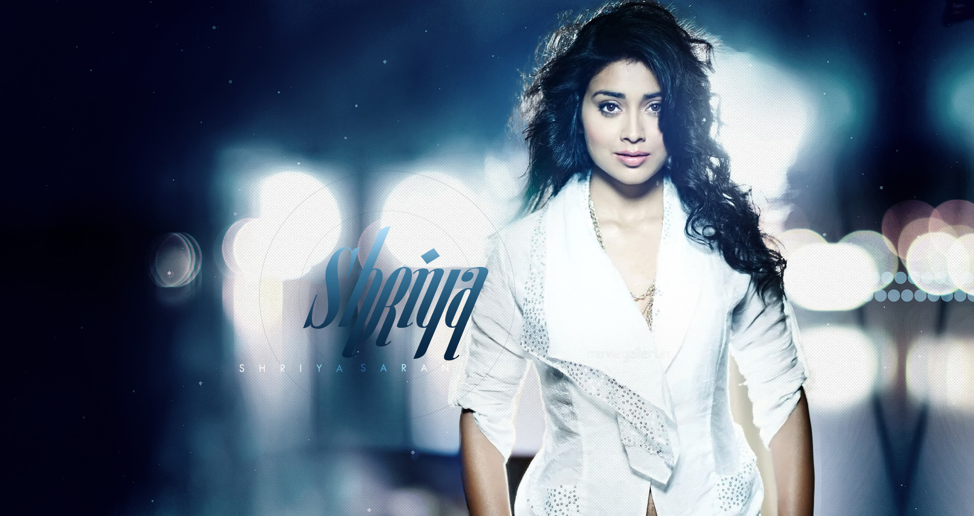 shriya-saran-hot-in-white-dress