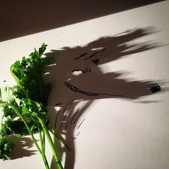 12-artist-uses-shadows-to-complete-his-art