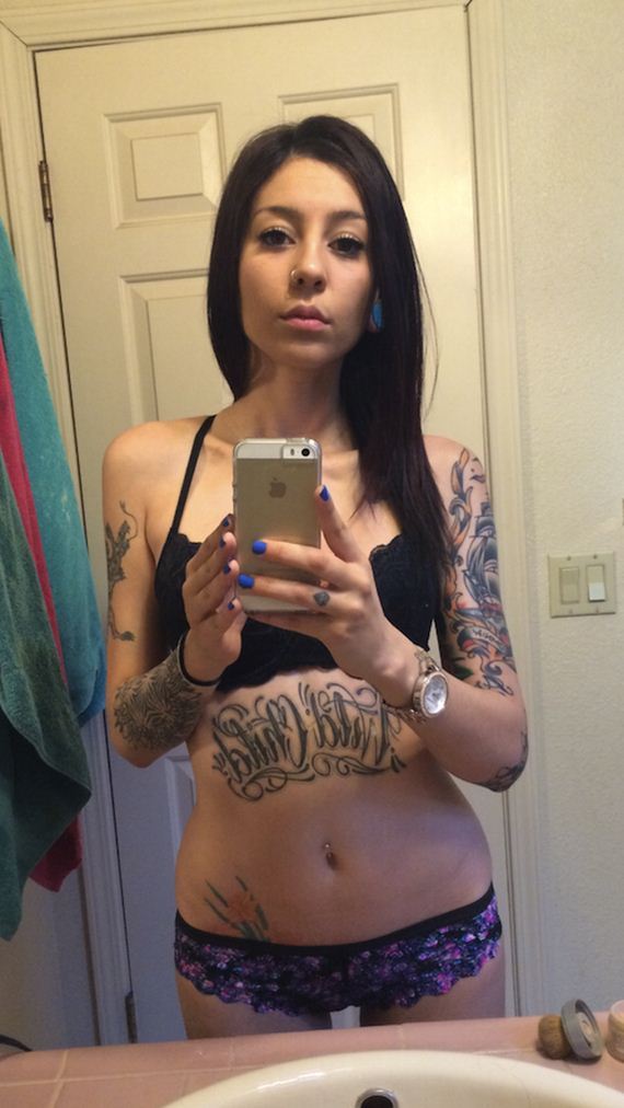 15-girls-with-tattoos