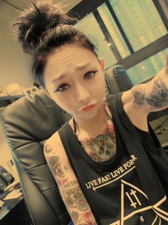 20-girls-with-tattoos