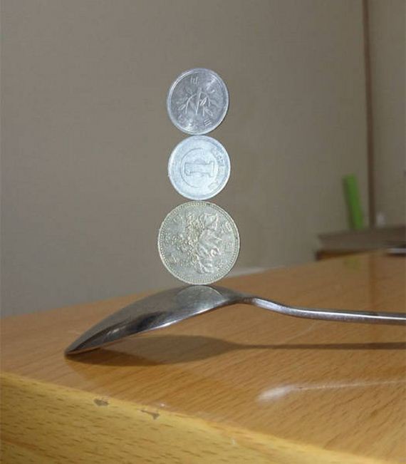 05-japanese_guy_took_coin_stacking